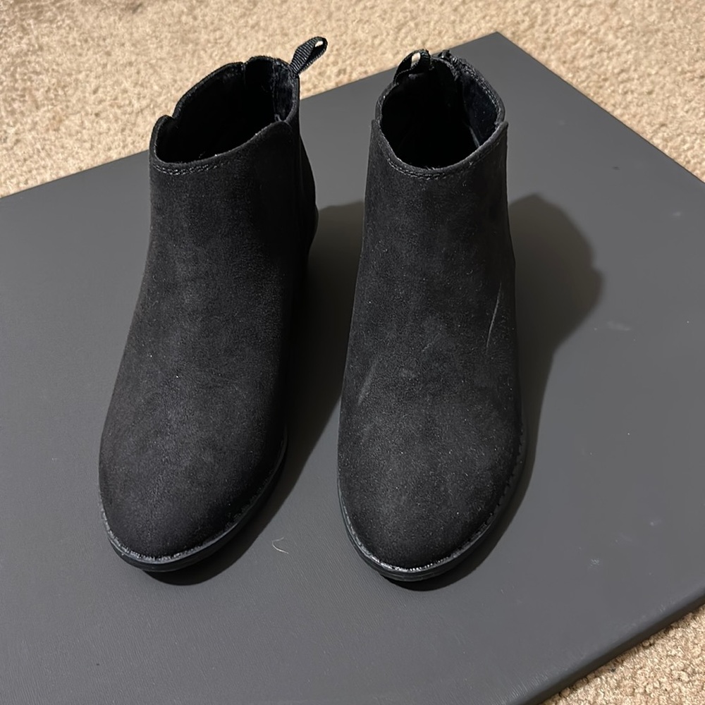 Girl boots